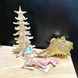 NWT glitter mermaid decor